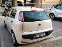 Usata Fiat Punto 75 CV (55 kW) 2010 Bianco Utilitaria