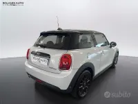 Usata Mini Cooper D Hype 116 CV (85 kW) 2019 Argento Utilitaria