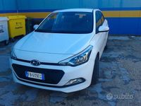 Usata Hyundai i20 Turbo 75 CV (55 kW) 2015 Berlina