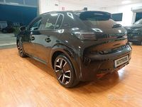 Usata Peugeot 208 GT 101 CV (74 kW) 2024 Nero Utilitaria