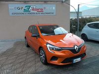 Usata Renault Clio V Intens 67 CV (49 kW) 2023 Arancione Berlina