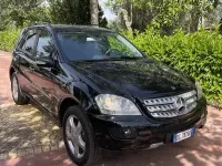 Usata Mercedes ML320 224 CV (164 kW) 2006 Nero SUV