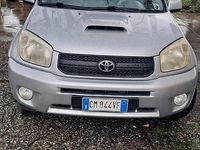 Usata Toyota RAV4 128 CV (94 kW) 2004 SUV