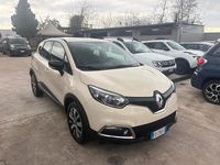 Usata Renault Captur Intens 89 CV (65 kW) 2016 Beige SUV