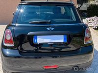 Begagnad Mini ONE 75 HK (55 kW) 2010 Svart Halvkombi