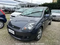 Usata Ford Fiesta Ghia 68 CV (50 kW) 2007 Verde Utilitaria
