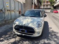 Begagnad Mini Cooper D 136 HK (100 kW) 2017 Vit Halvkombi