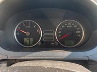 Usata Ford Fiesta 75 CV (55 kW) 2004 Grigio Utilitaria