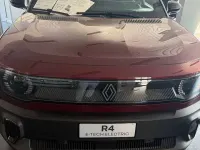 Nuova Renault 4 E-Tech Komfort 77 kW (106 CV) 2026 Rosso SUV