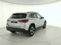 Nuova Mercedes GLA200 150 CV (110 kW) 2026 Nero notte SUV
