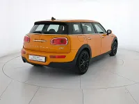Usata Mini One Clubman 102 CV (75 kW) 2017 Arancione Station wagon