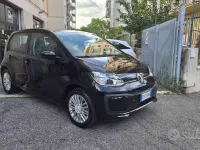 Usata VW up! Beats 65 CV (47 kW) 2023 Nero Utilitaria