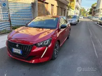 Usata Peugeot 208 Allure 75 CV (55 kW) 2022 Rosso Utilitaria