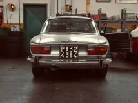 Usata Alfa Romeo 2000 Veloce 150 CV (110 kW) 1971 Argento Cabrio