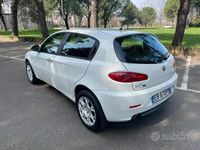 usata Alfa Romeo 147 1.6 benzina