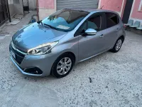 Usata Peugeot 208 Active 102 CV (75 kW) 2019 Grigio Utilitaria
