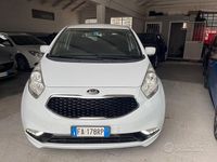 Usata Kia Venga 90 CV (66 kW) 2015 Bianco Utilitaria
