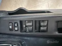 Second-hand Toyota Yaris Hybrid Lounge 75 CP (55 kW) 2013 Albastru Berlinǎ