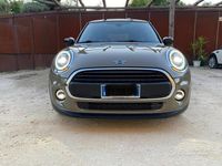 Usata Mini ONE Special Edition 75 CV (55 kW) 2019 Verde Utilitaria
