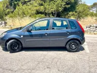Usata Ford Fiesta Ghia 68 CV (50 kW) 2008 Grigio Utilitaria