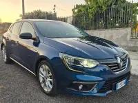 Usata Renault Mégane IV Bose Edition 110 CV (80 kW) 2017 Blu Berlina