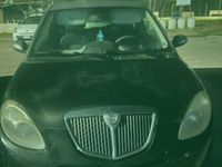 Usado Lancia Ypsilon 105 HP (77 kW) 2007 Preto Citadino