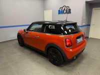 Usata Mini Cooper 136 CV (100 kW) 2021 Solaris orange Utilitaria