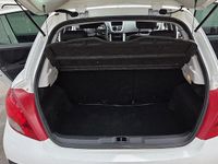 Usata Peugeot 207 Active 68 CV (50 kW) 2011 Bianco Berlina