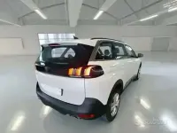 Usado Peugeot 5008 Business-Line 131 CV (96 kW) 2018 Blanco SUV
