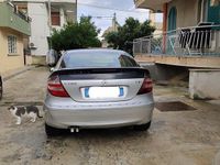 Usata Mercedes C200 122 CV (89 kW) 2005 Grigio Coupé