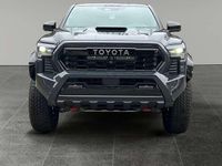 Nuova Toyota Tacoma 326 CV (239 kW) 2026 Grigio metallizzato Pick-up