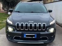 Usata Jeep Cherokee 140 CV (102 kW) 2014 Grigio SUV