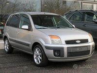 Usata Ford Fusion 67 CV (49 kW) 2007 Grigio Utilitaria