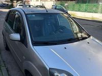 Usata Ford Fiesta Titanium 68 CV (50 kW) 2006 Grigio Utilitaria