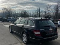 Usata Mercedes C220 Avantgarde 177 CV (130 kW) 2009 Nero Berlina