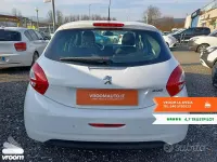 Usata Peugeot 208 Allure 68 CV (50 kW) 2013 Utilitaria