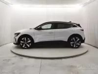 Begagnad Renault Megane E-Tech Techno 160 kW (218 HK) 2023 Vit Sedan