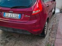 Begagnad Ford Fiesta 2011 Röd Halvkombi