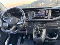 Usata VW Caravelle 150 CV (110 kW) 2023 Grigio Furgone