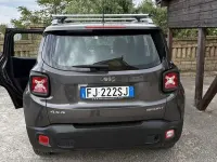 Begagnad Jeep Renegade Sport 120 HK (88 kW) 2017 Grå SUV
