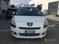 Usata Peugeot 5008 Allure 115 CV (84 kW) 2014 Bianco Monovolume