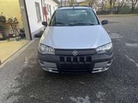 Usata Fiat Strada 95 CV (69 kW) 2006 Argento Pick-up