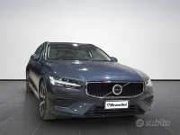 Usata Volvo V60 Core 197 CV (144 kW) 2023 Blu Station wagon