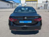 Usata Alfa Romeo Giulia Business 180 CV (132 kW) 2017 Nero Berlina
