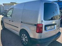 Usata VW Caddy 102 CV (75 kW) 2016 Argento Monovolume
