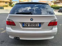 Begagnad BMW 525 197 HK (144 kW) 2009 Vit Kombi