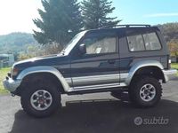 Usata Mitsubishi Pajero 208 CV (152 kW) 1996 Blu SUV