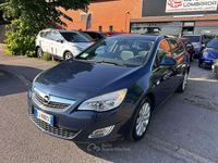Usata Opel Astra 140 CV (102 kW) 2011 Blu/azzurro Station wagon