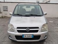 Usata Opel Agila 69 CV (50 kW) 2004 Grigio Monovolume
