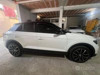 Usata VW T-Roc 150 CV (110 kW) 2019 Bianco SUV